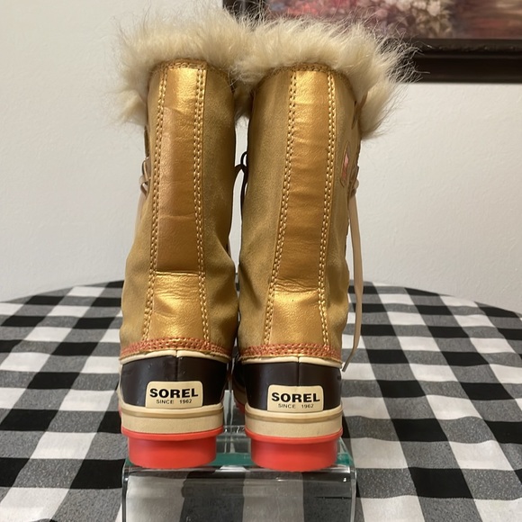 Sorel Tofino II Joan of Arctic Winter Boots Faux Fur Lined Waterproof Suede 7 - Picture 5 of 16